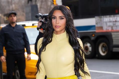 ashten gourkani|Christina Ashten Gourkani: Doppelgängerin von Kim Kardashian。